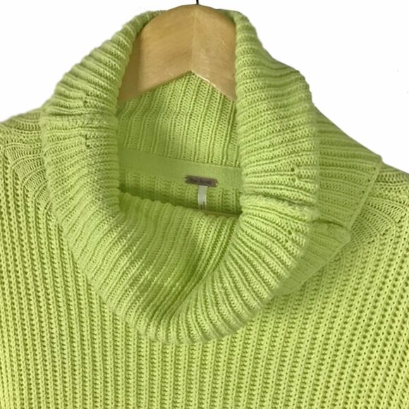 Free People Layer Cake Key Lime Green Turtleneck Knit Sweater - Picture 4 of 10